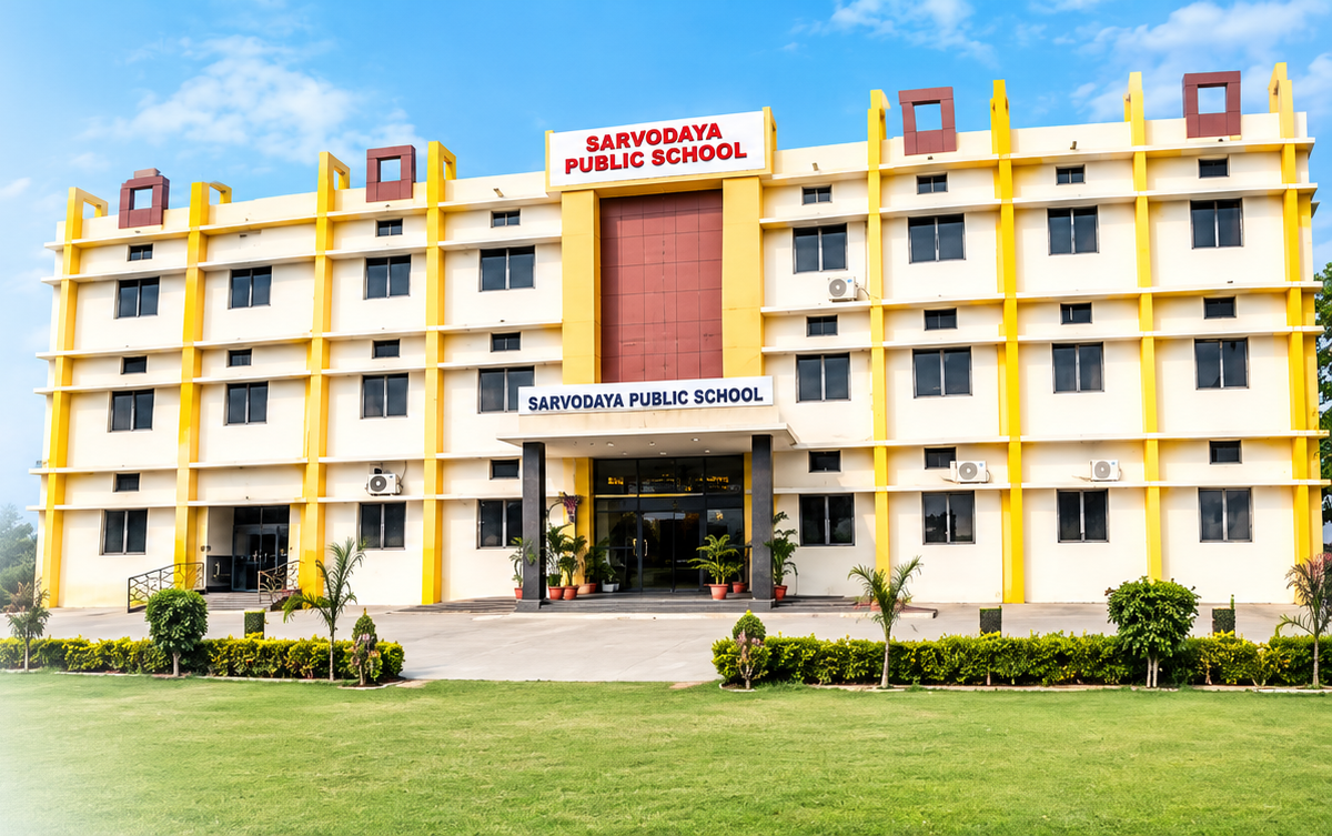 Students and classroom at Sarvodaya Public School